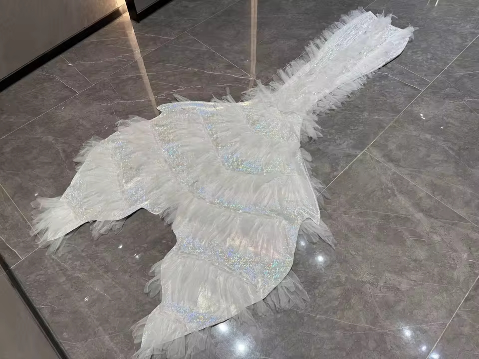 ชุดว่ายน้ำหางนางเงือกแบบปั๊มร้ - Aquarium Fish Angel บทวิจารณ์และราคา